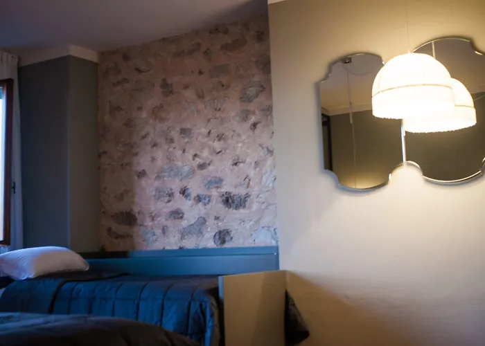 Castello Di فندق 3*