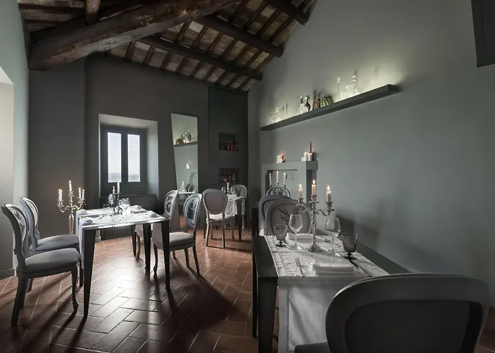 Castello Di فندق Poreta