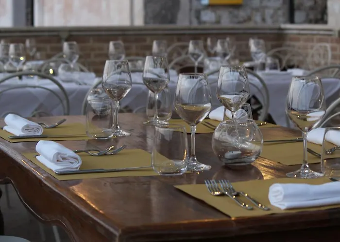 فندق Castello Di Poreta